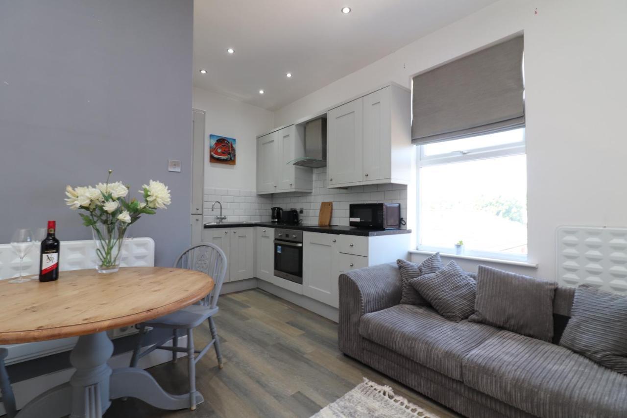 Hope House Apartments Chester Bagian luar foto
