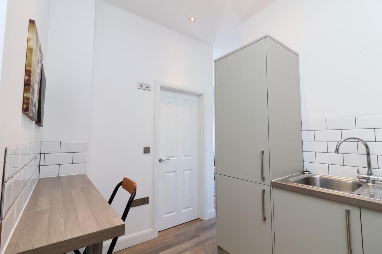 Hope House Apartments Chester Bagian luar foto