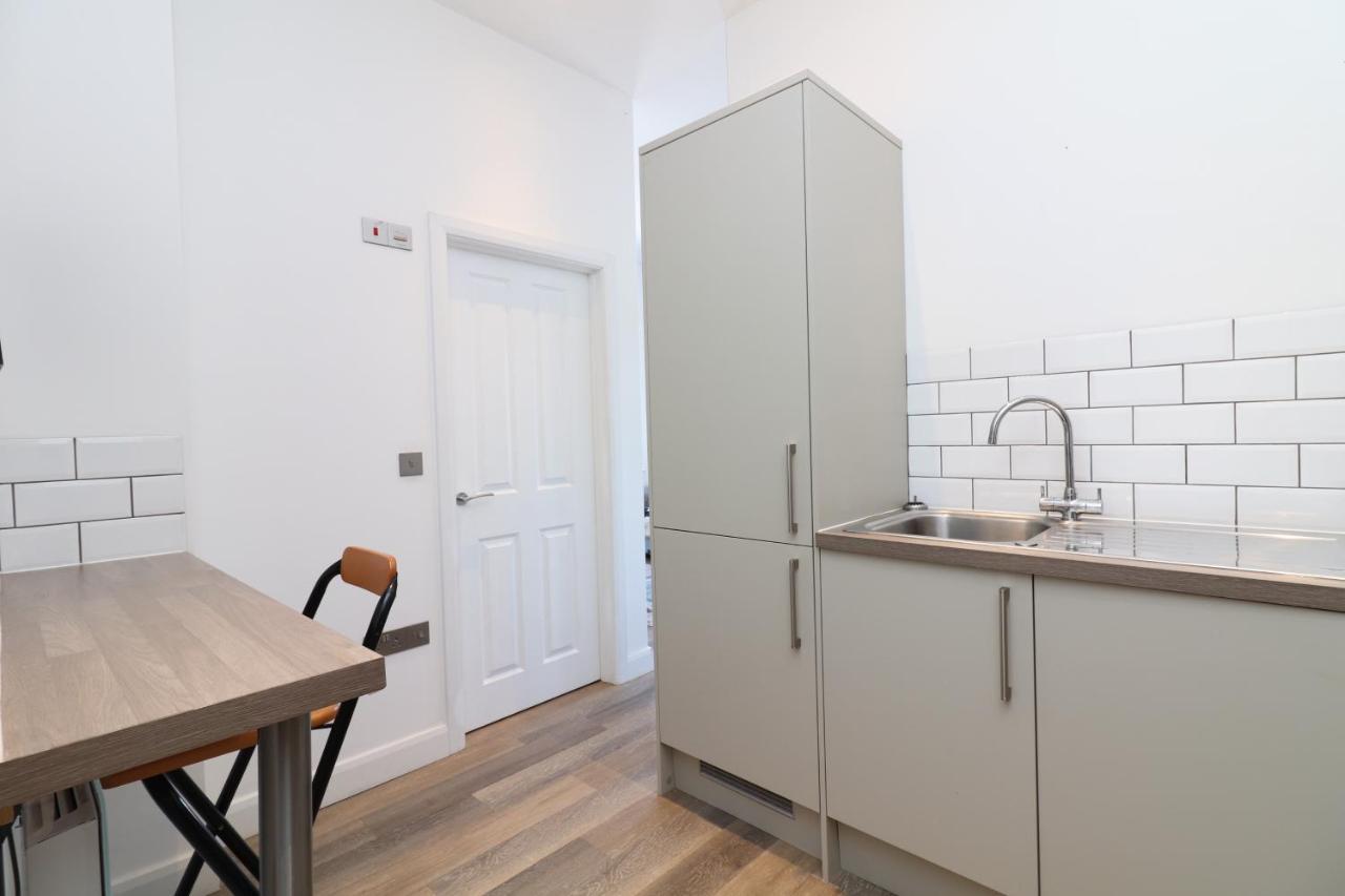 Hope House Apartments Chester Bagian luar foto