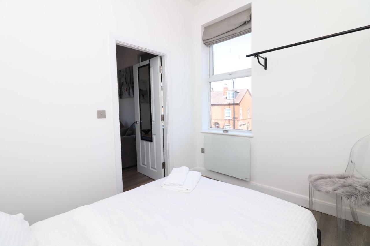 Hope House Apartments Chester Bagian luar foto